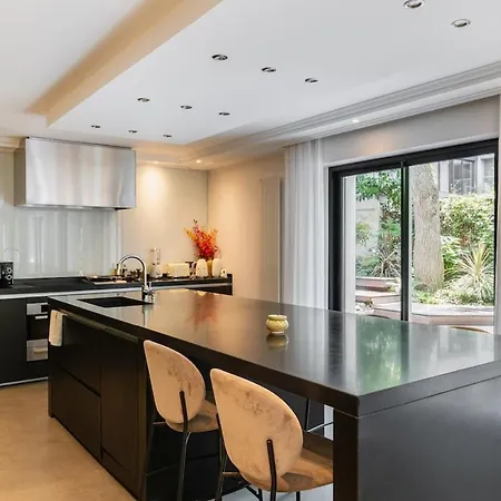 Luxurious Duplex, Spacious, Garden, Parking *
